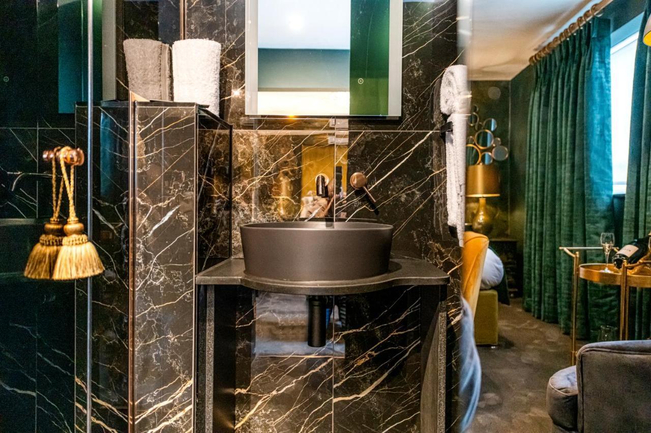 Funky Monk Hotel 埃平 外观 照片