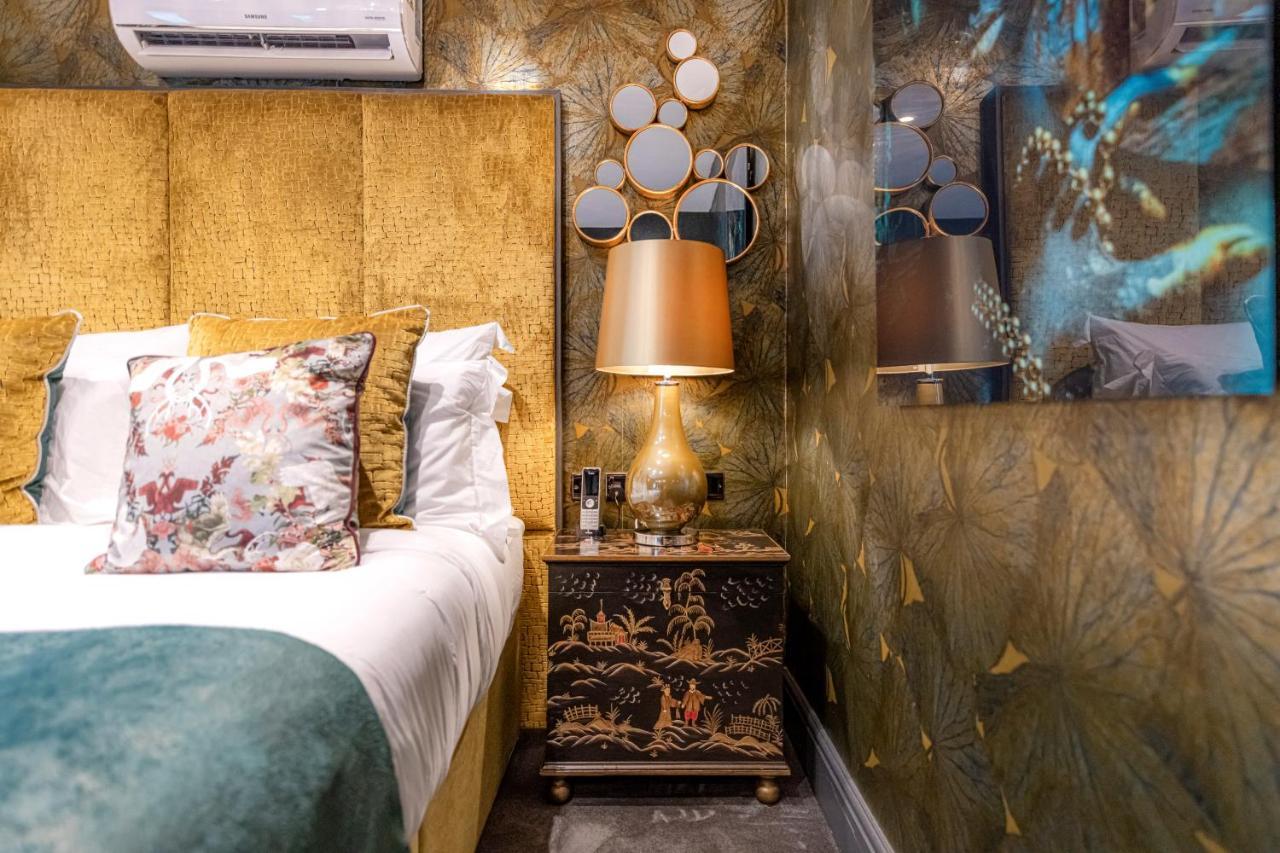 Funky Monk Hotel 埃平 客房 照片